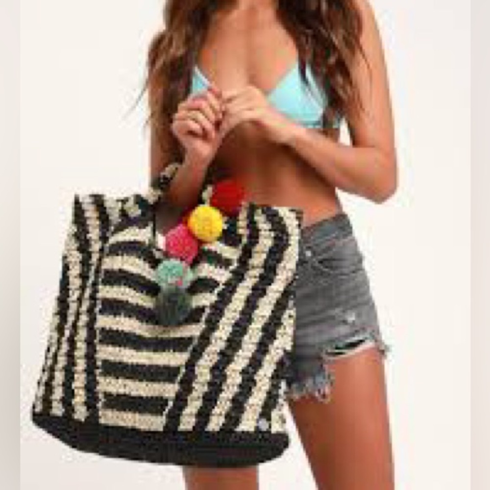 Billabong “Talk to the Palm” Paper Tote